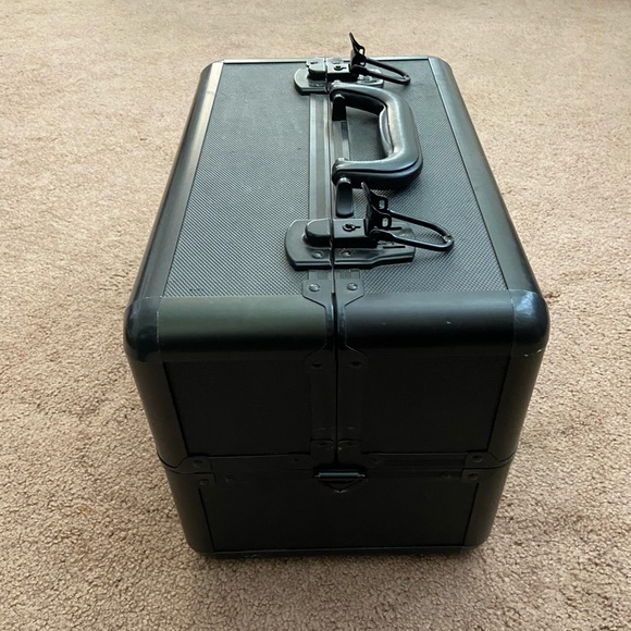 Makeup Case - Picture 12 of 16